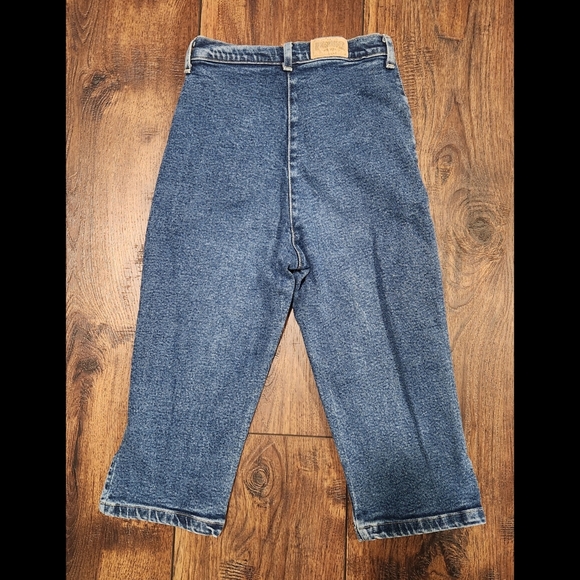 Awesome VTG Jean Capris - Picture 10 of 16